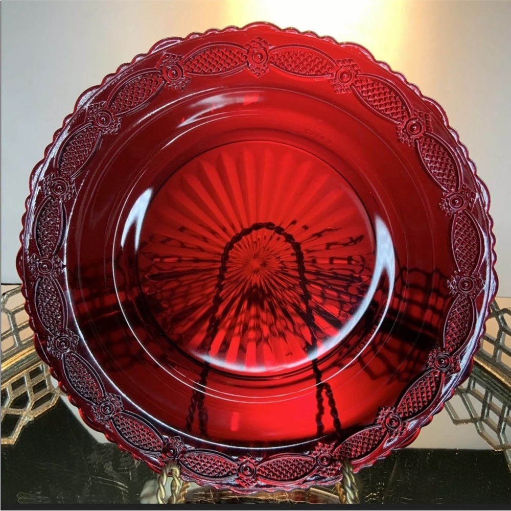 Cape Cod Pie Plate Avon Ruby Red #N1